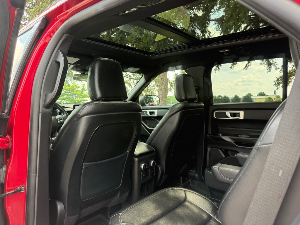2020 Ford Explorer Image 10