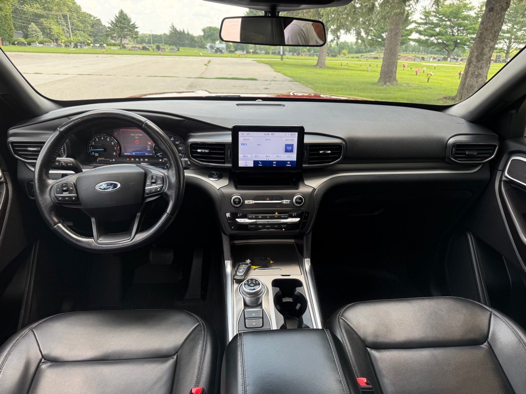 2020 Ford Explorer Image 12