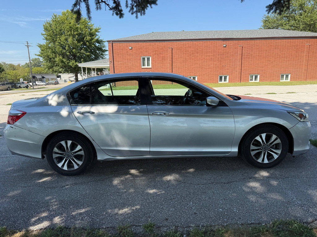 2013 Honda Accord Image 3