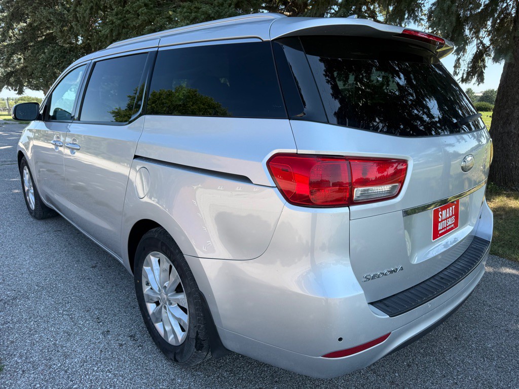 2018 Kia Sedona Image 4