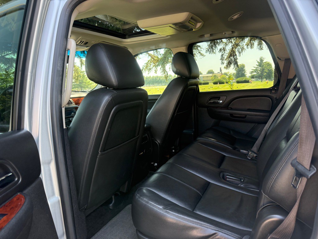 2012 Chevrolet Tahoe Image 8