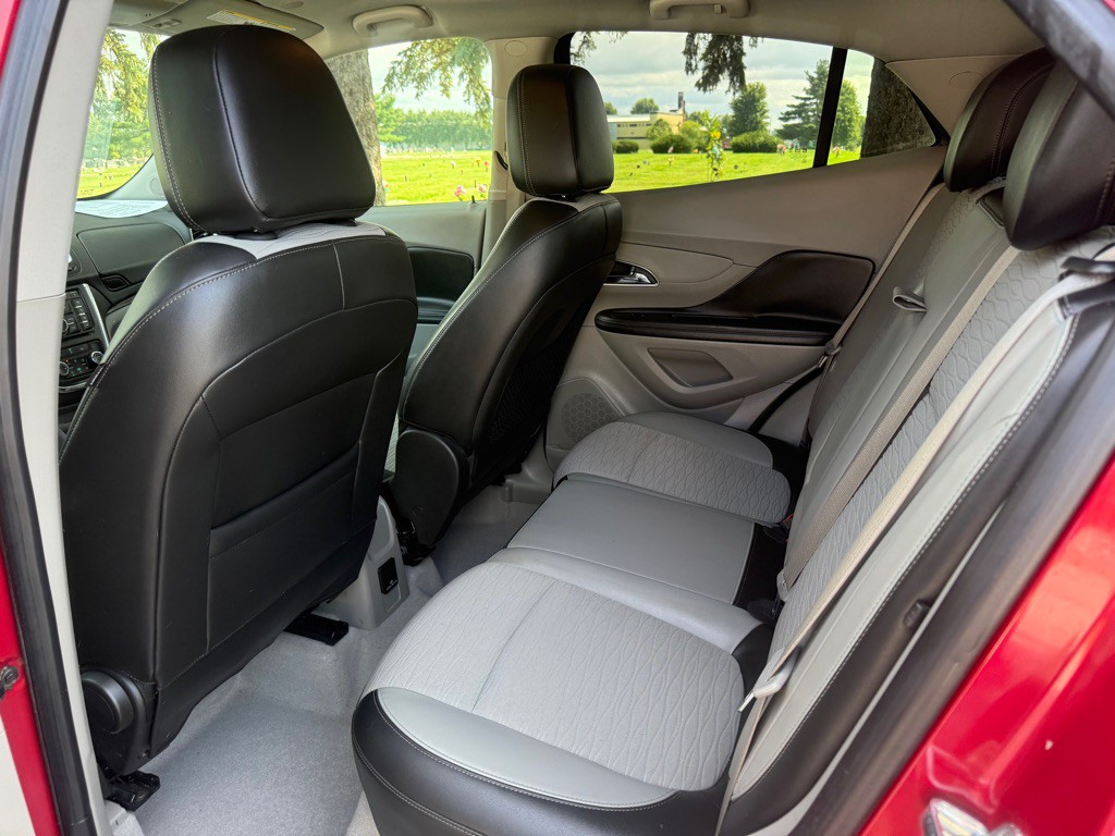 2016 Buick Enclave Image 8