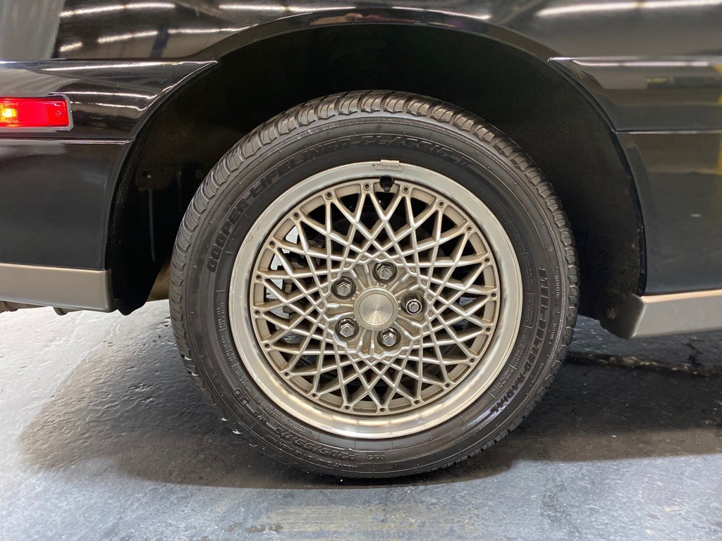 1992 Plymouth Laser Image 13