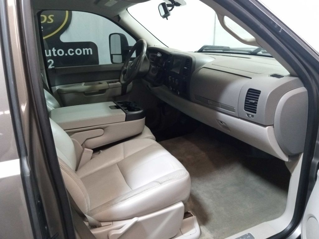 2013 Chevrolet Silverado 1500 Image 11