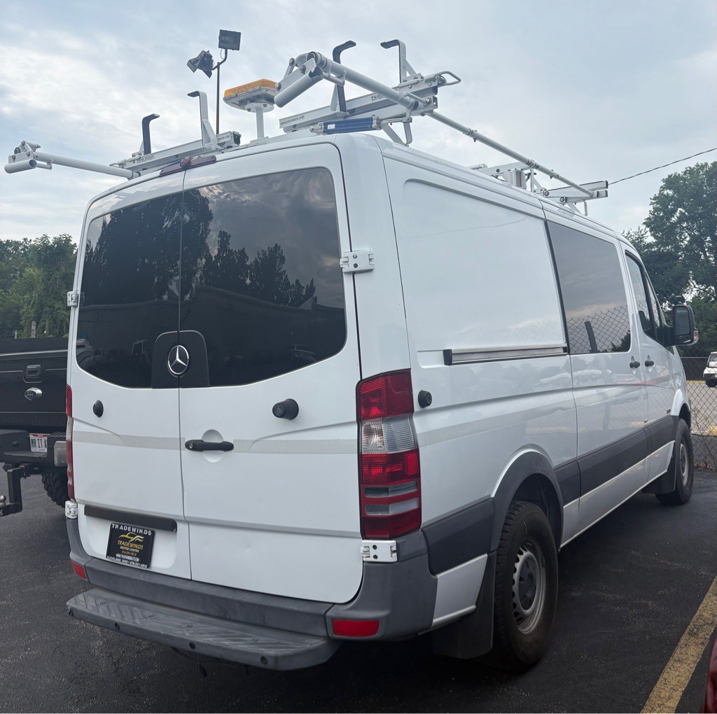 2013 Mercedes-Benz Sprinter Image 3