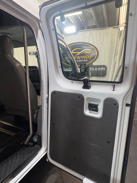 2014 Ford Econoline Image 42