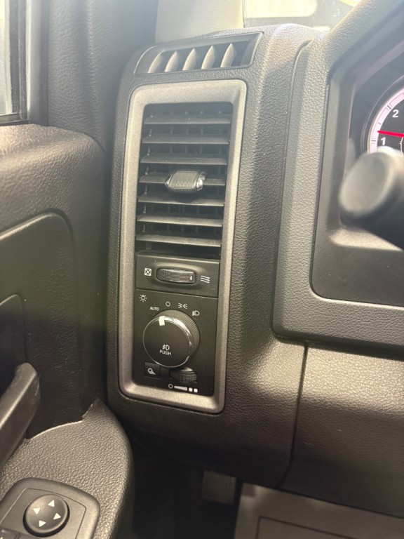 2019 RAM 1500 Image 15