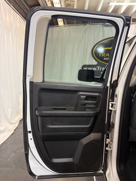 2019 RAM 1500 Image 35