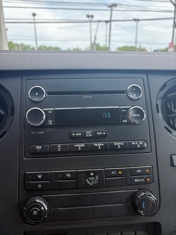 2013 Ford F-350 Image 21
