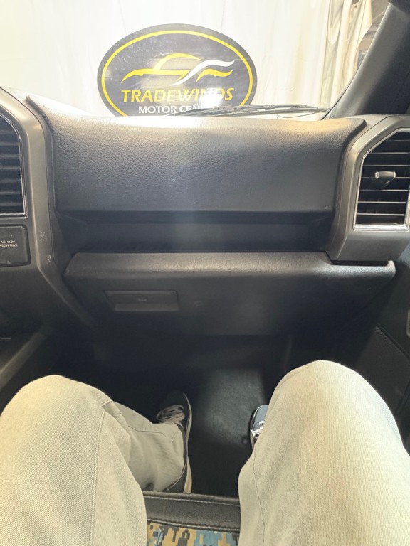 2015 Ford F-150 Image 28