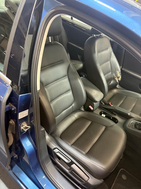 2015 Volkswagen Jetta Image 28