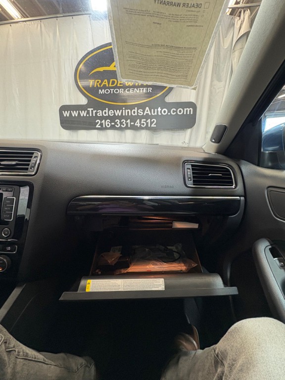 2015 Volkswagen Jetta Image 30