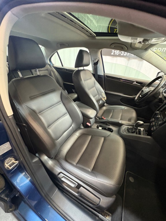 2015 Volkswagen Jetta Image 32