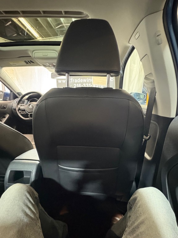 2015 Volkswagen Jetta Image 35