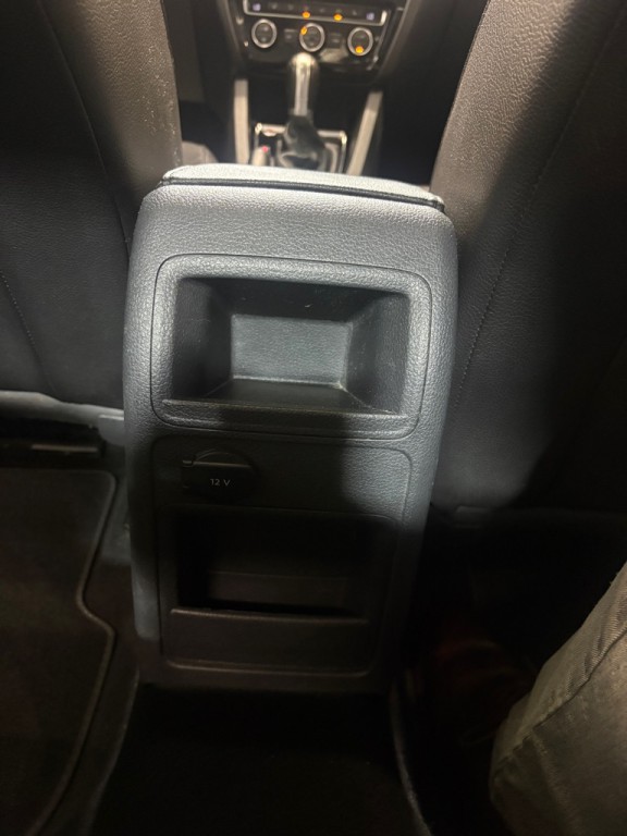 2015 Volkswagen Jetta Image 37