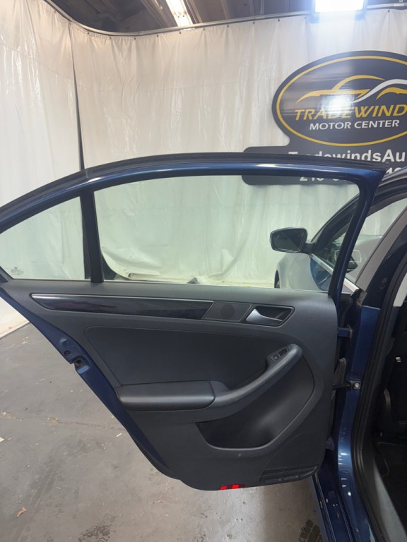 2015 Volkswagen Jetta Image 39