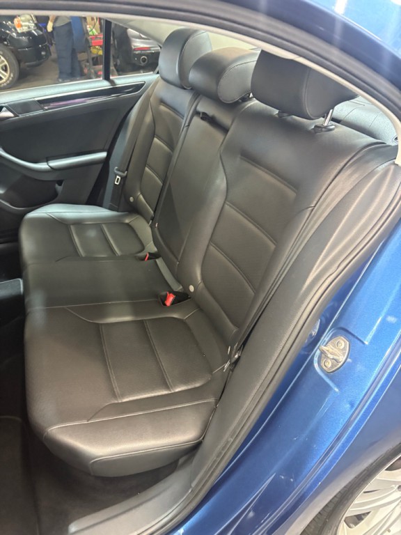 2015 Volkswagen Jetta Image 40