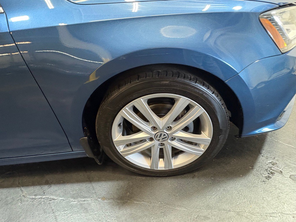 2015 Volkswagen Jetta Image 45