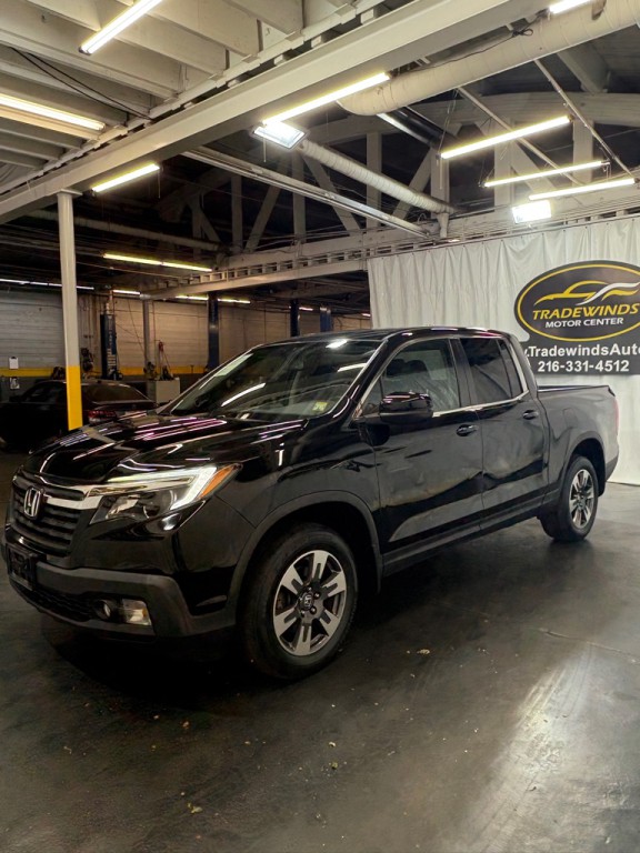 2017 Honda Ridgeline Image 3