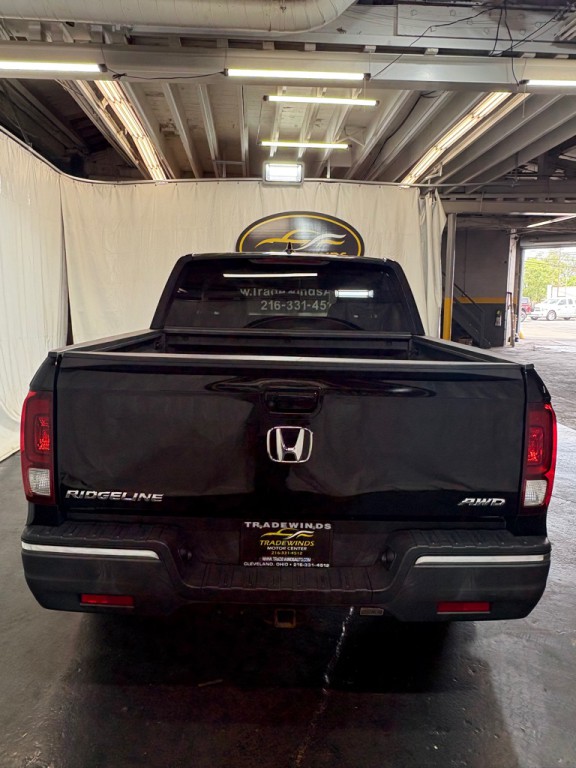 2017 Honda Ridgeline Image 5