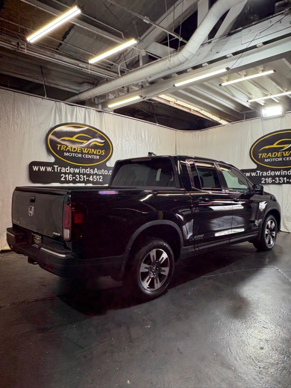2017 Honda Ridgeline Image 6