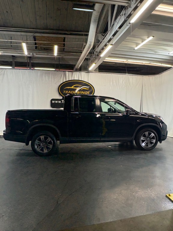 2017 Honda Ridgeline Image 7