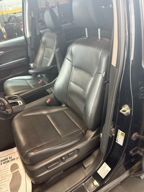 2017 Honda Ridgeline Image 15