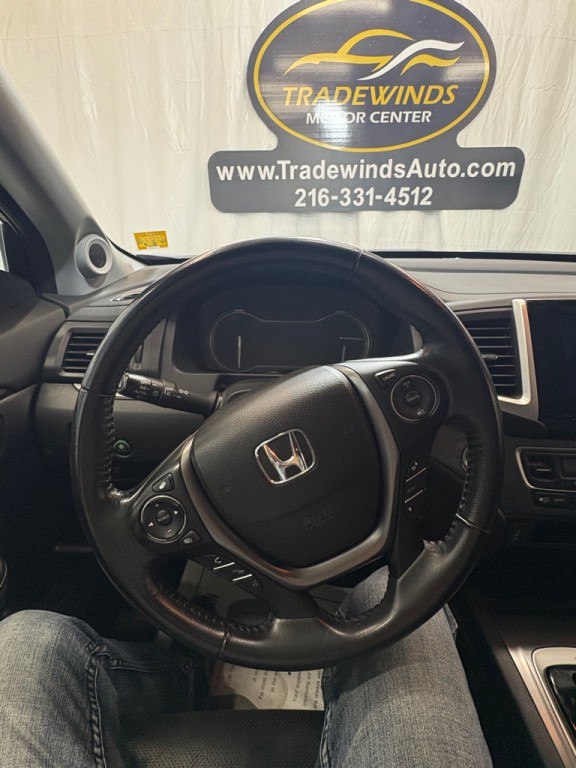 2017 Honda Ridgeline Image 16