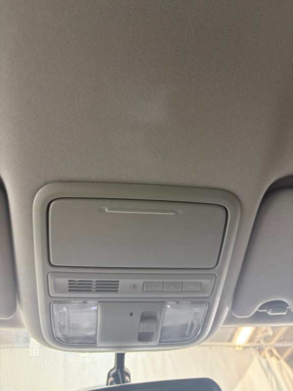 2017 Honda Ridgeline Image 24