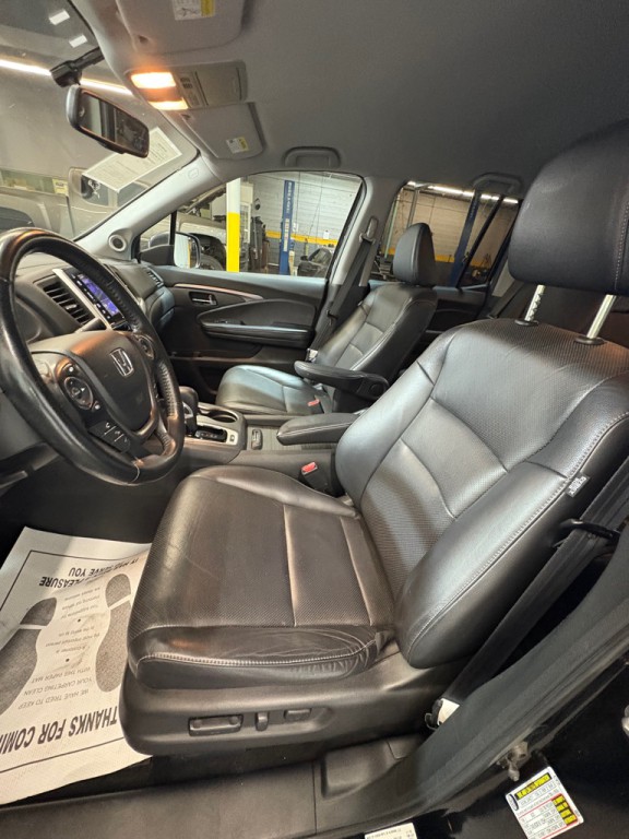 2017 Honda Ridgeline Image 26