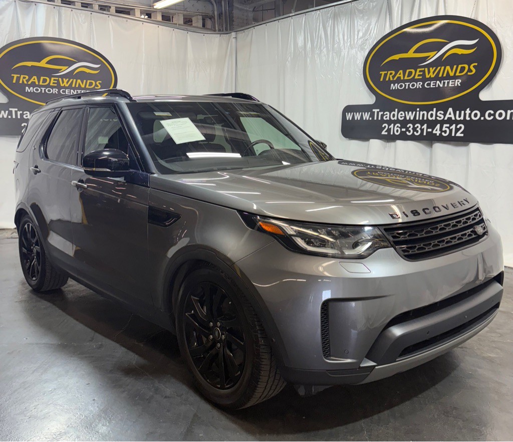 2018 Land Rover Discovery Image 1