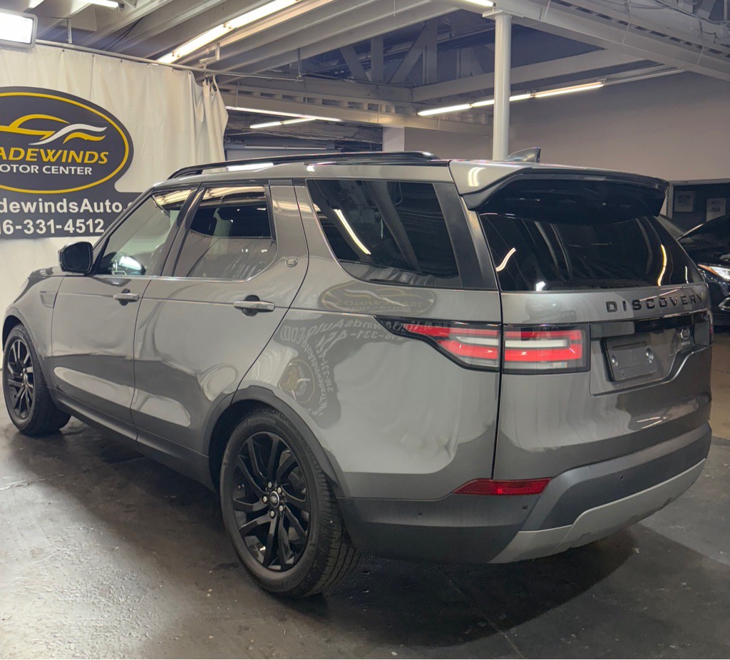 2018 Land Rover Discovery Image 4