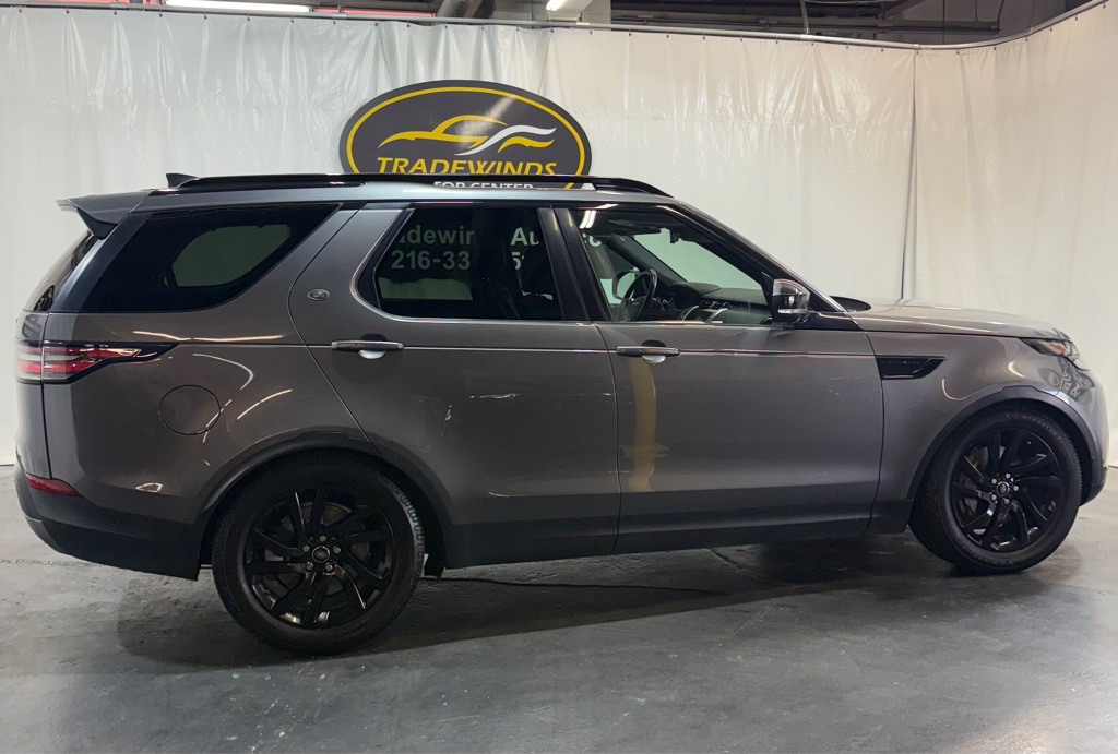 2018 Land Rover Discovery Image 7