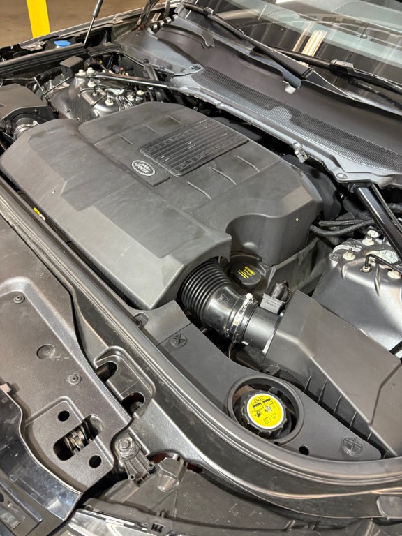 2018 Land Rover Discovery Image 11