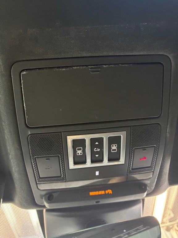 2018 Land Rover Discovery Image 23