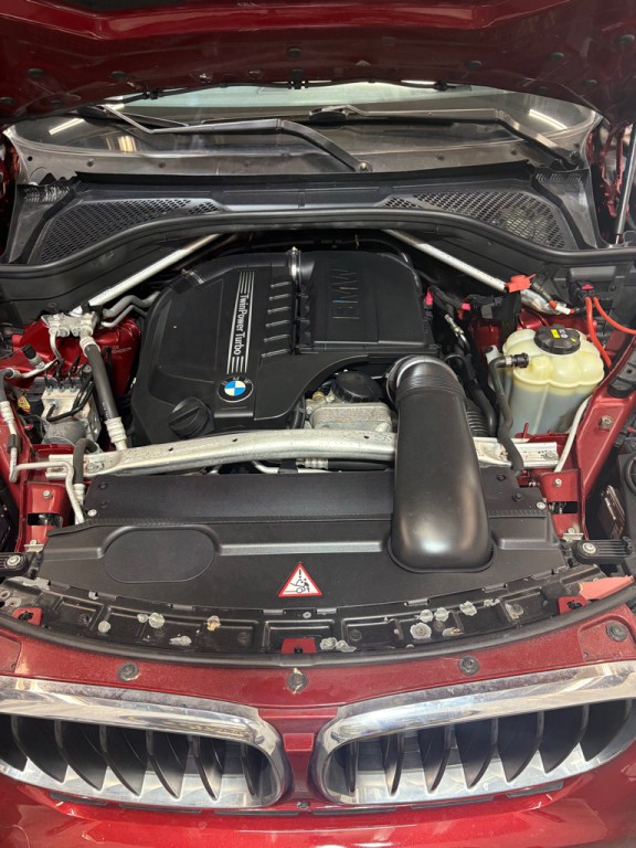 2016 BMW X6 Image 12