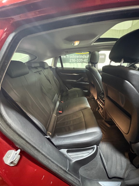 2016 BMW X6 Image 35