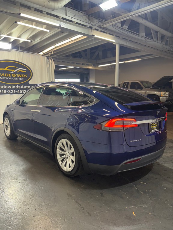 2018 Tesla Model X Image 4