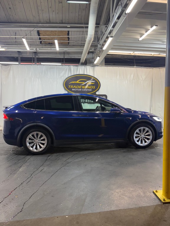 2018 Tesla Model X Image 7