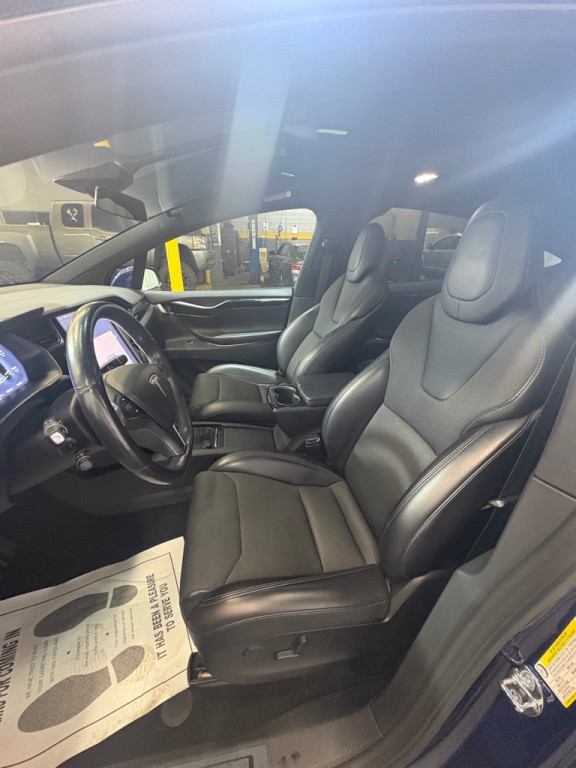 2018 Tesla Model X Image 19