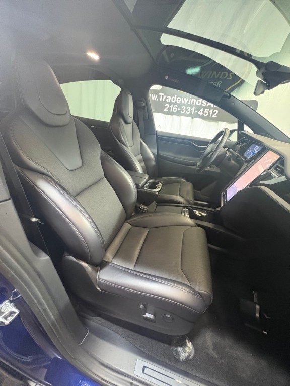 2018 Tesla Model X Image 24