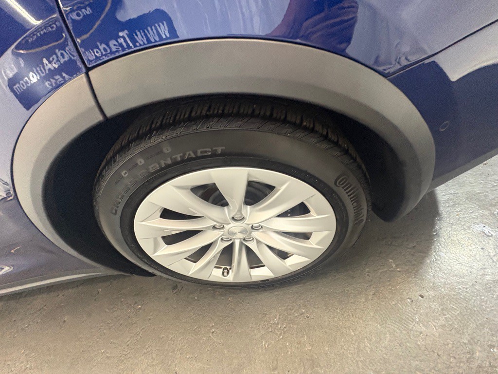2018 Tesla Model X Image 41