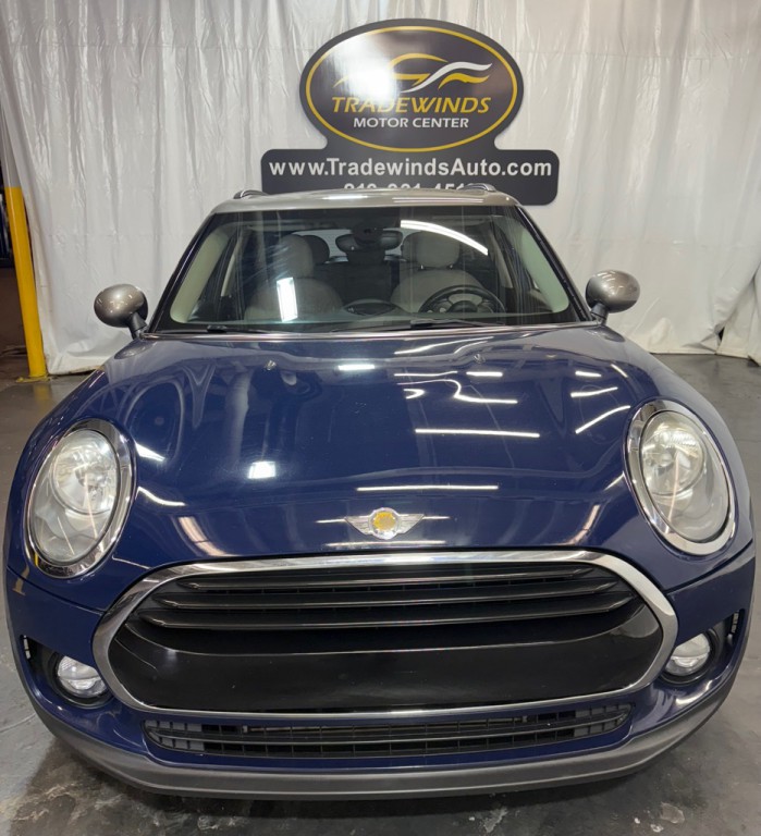 2018 MINI Cooper Image 2