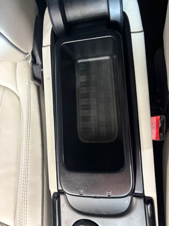 2018 MINI Cooper Image 24