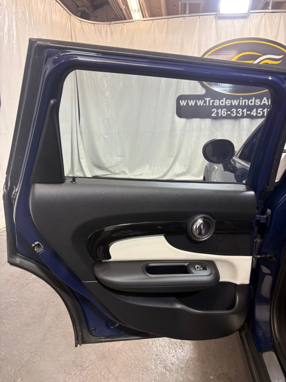 2018 MINI Cooper Image 39