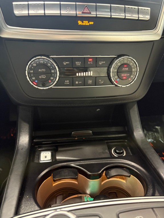 2016 Mercedes-Benz GL-Class Image 21