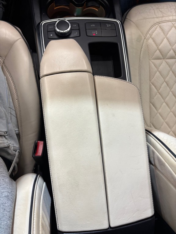 2016 Mercedes-Benz GL-Class Image 22