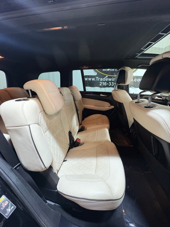 2016 Mercedes-Benz GL-Class Image 37