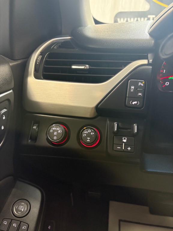 2016 GMC Yukon Image 15