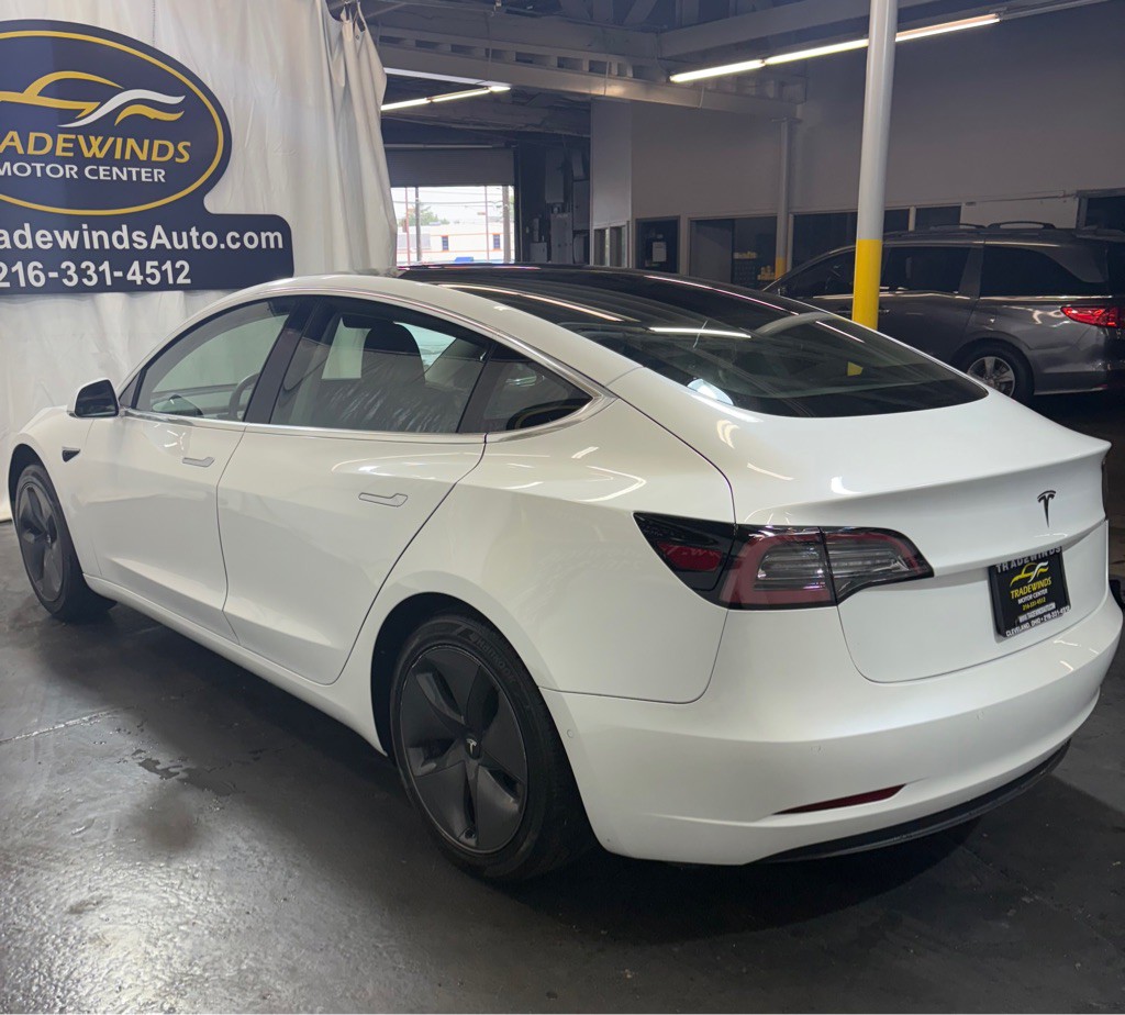 2020 Tesla Model 3 Image 4